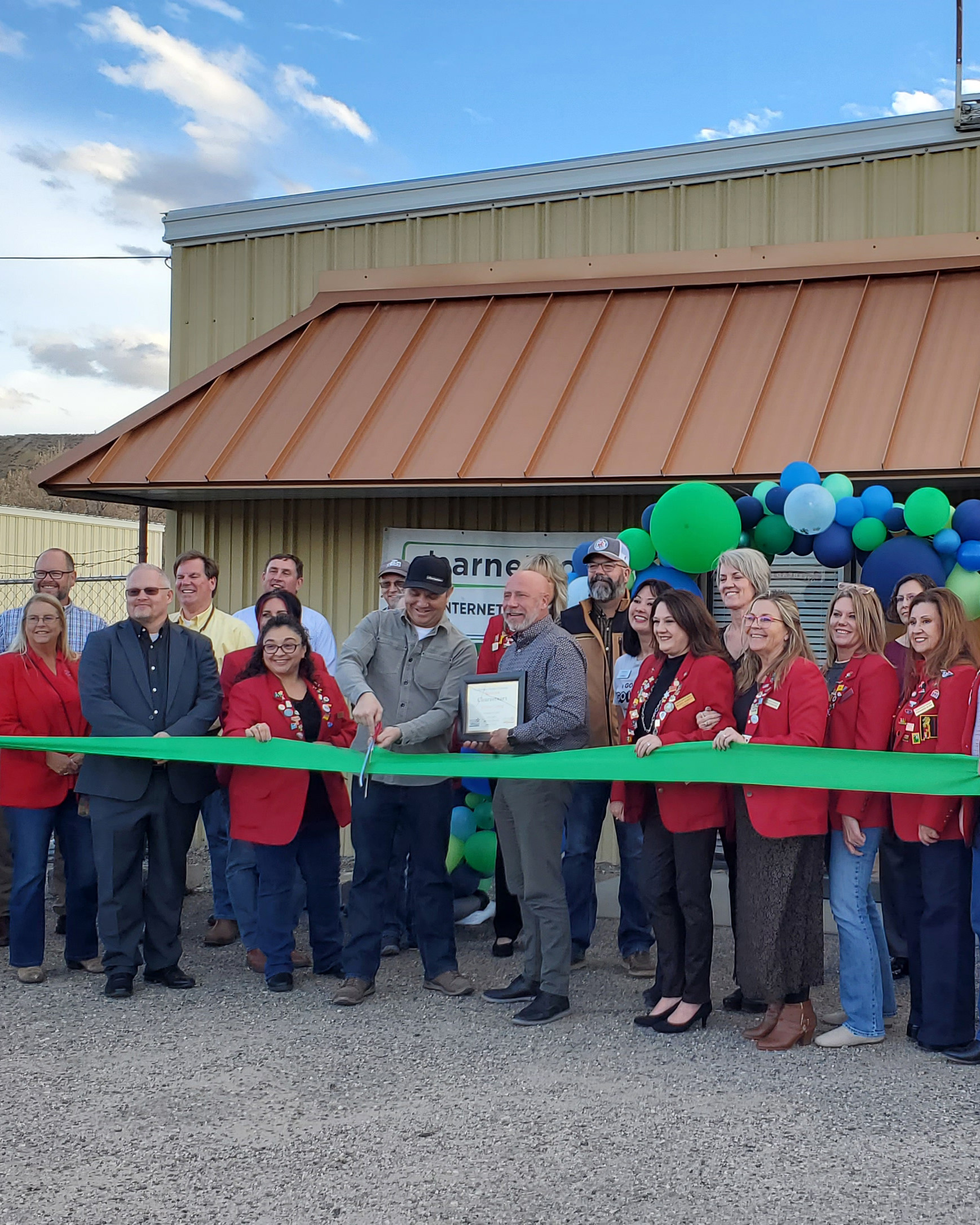 Farmington Ribbon Cutting